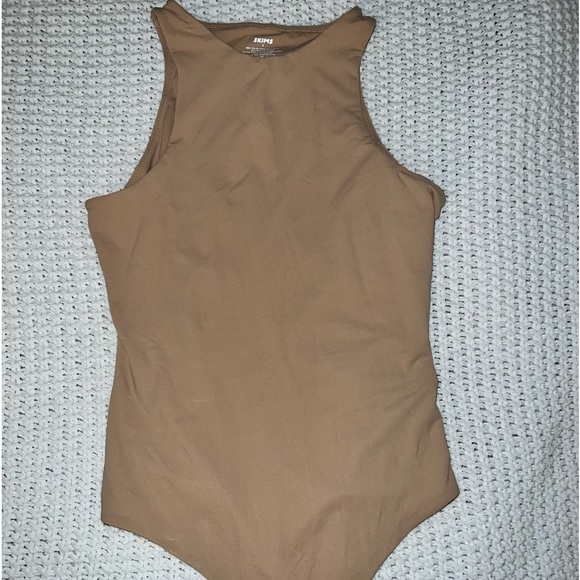 SKIMS fits everybody bodysuit - Picture 4 of 5